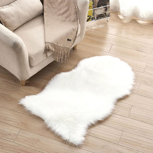 Superweicher Teppich Aus Kunstschaffell Für Schlafzimmer, Wohnzimmer, Flauschiger Teppich, Weiß, 40 X 60 Cm - Ahlsen