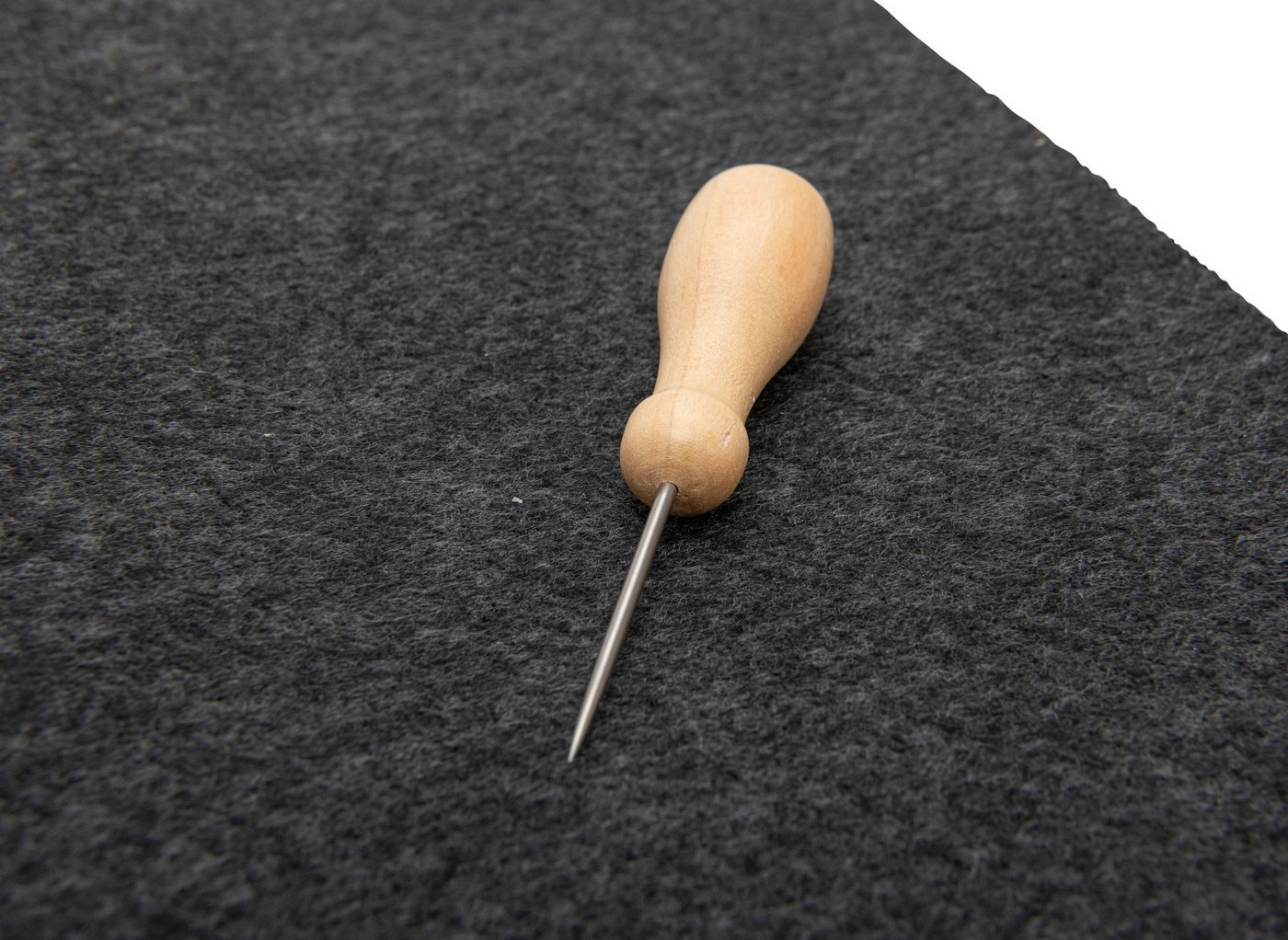 Betzold Kreativset Prickelnadel-Set mit Holzgriff und Filzunterlage Bild 4