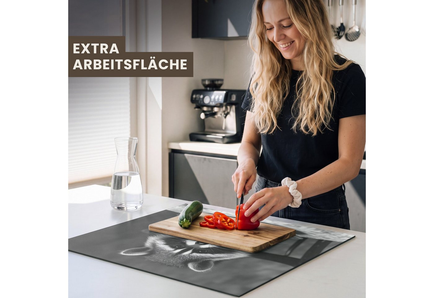 MuchoWow Herd-Abdeckplatte Waschbär - Niedlich - Pasta - Tischtuch - Schwarz - Weiß, Vinyl, (1 tlg), Abdeckplatte für Ceranfeld, Herd Inductionsmatte, 57.6x51.6 cm Bild 4