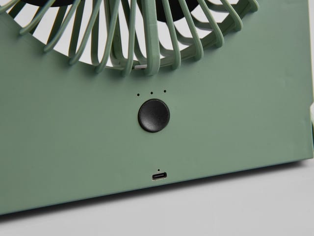 Schreibtisch Ventilator Breezy - 3 Stufen, Grün Höhe 23cm Akku & Usb-c Anschluß