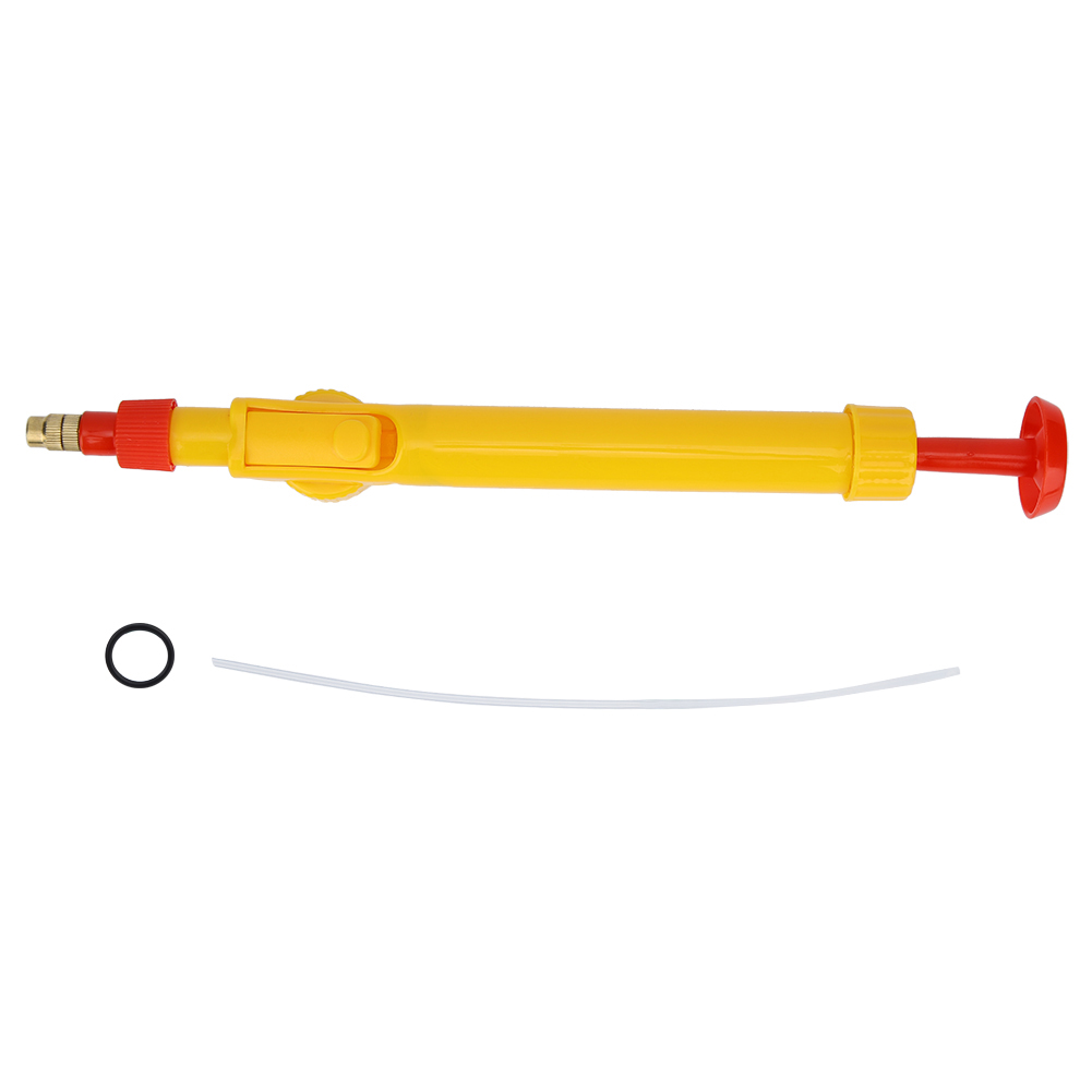 Wasserpistole Mit Metalldüse, Gartenpumpe Und Handsprühgerät Auf Wagen Im Angebot