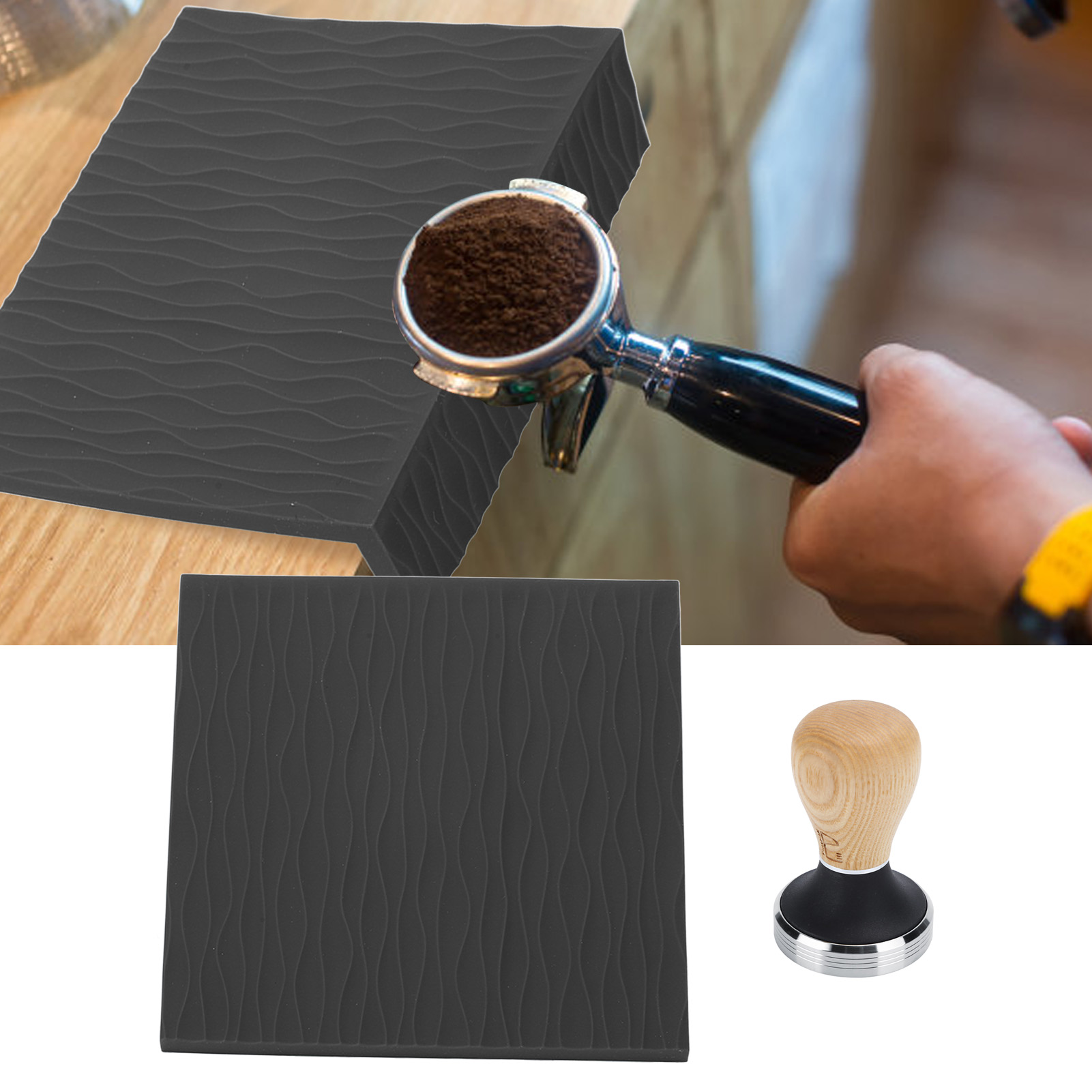 Schwarze Kaffeetampermatte Mit Geprägtem Buchenholzgriff (58 Mm) Und Passendem Griffstück.