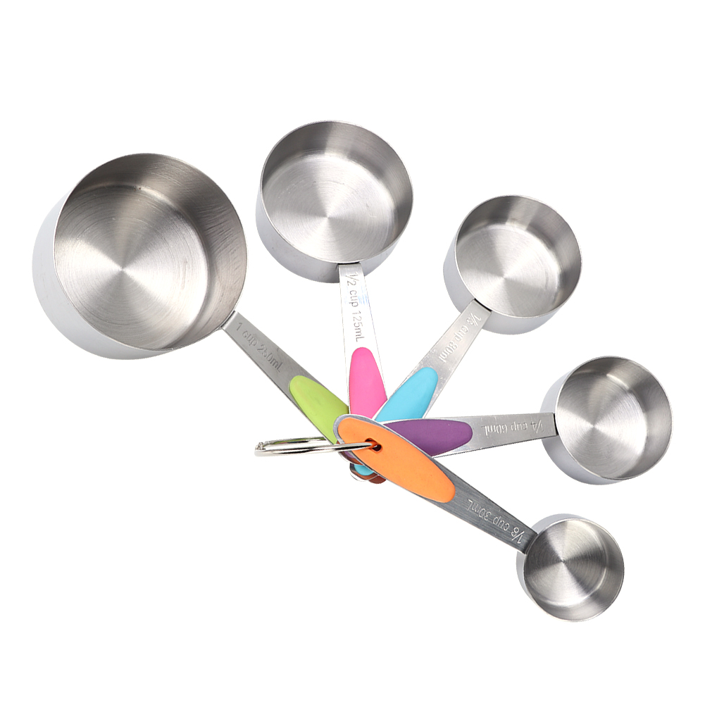 Set Mit 5 Isolierten Messbechern Aus Edelstahl Zum Kochen Und Backen.