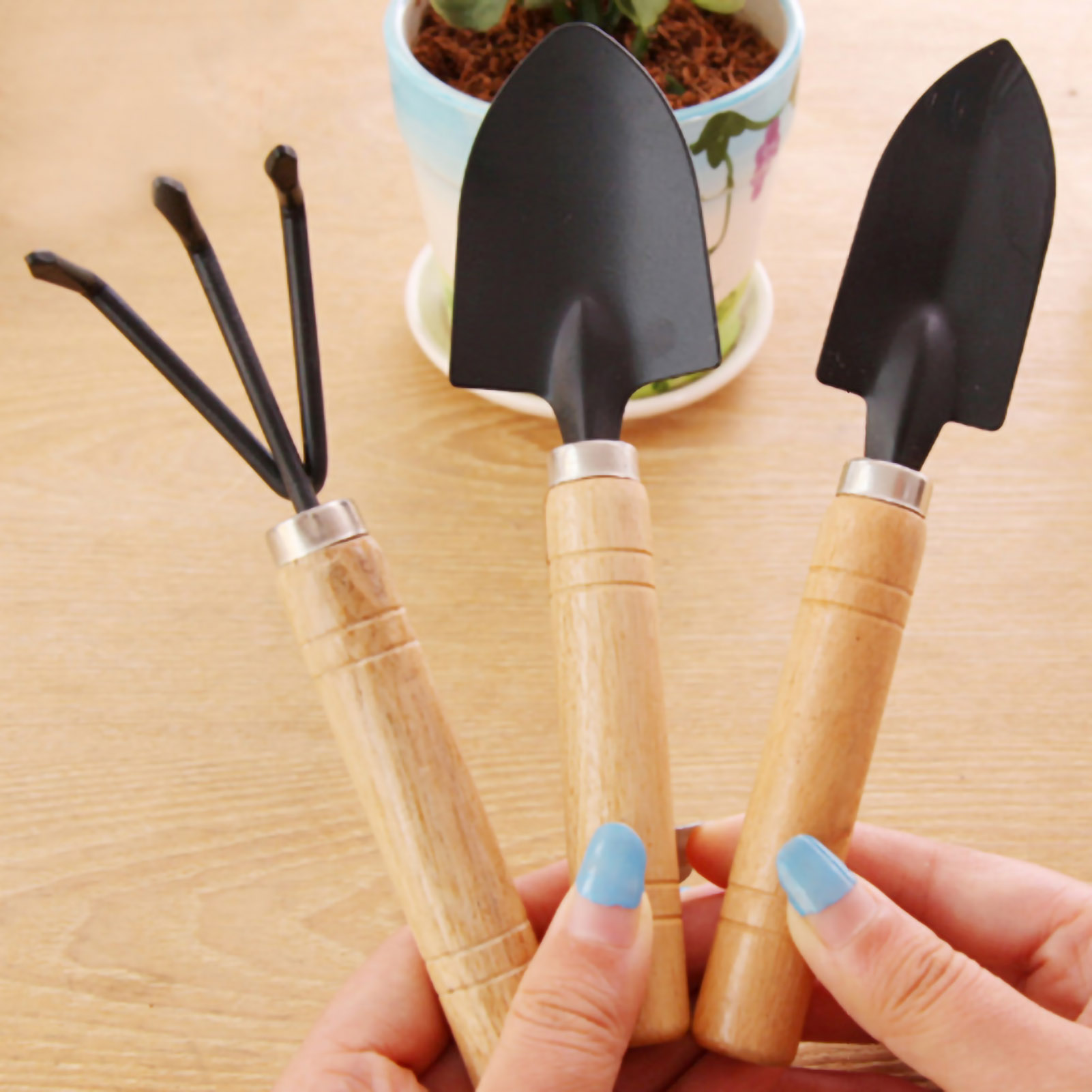 Set Mit 3 Mini-spaten Für Topfpflanzen, Ideal Zum Einpflanzen Von Blumen Und Sukkulenten, Geeignet Für Den Hausgebrauch.