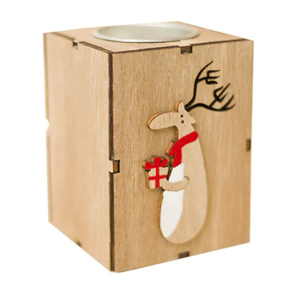 Blitzverkauf Von Hölzernen Weihnachtskerzenständern, Dekorationen, Miniaturkerzenständern Und Kerzen