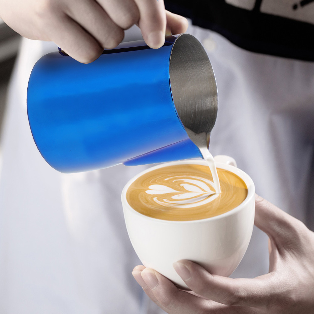 600 Ml Kaffeekanne Aus Titanbeschichtetem Edelstahl Mit Milchaufschäumer Und Latte-art-funktion (blau).