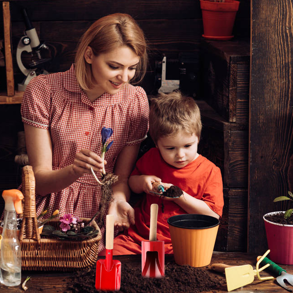 Set Mit 5 Garten- Und Pflanzwerkzeugen, 5 Farbenfrohe Teile
