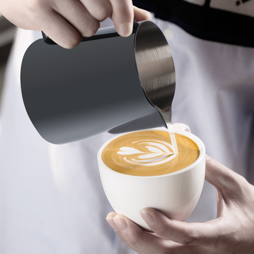350 Ml Milchkännchen Aus Titanbeschichtetem Edelstahl Für Latte Art, Schwarz
