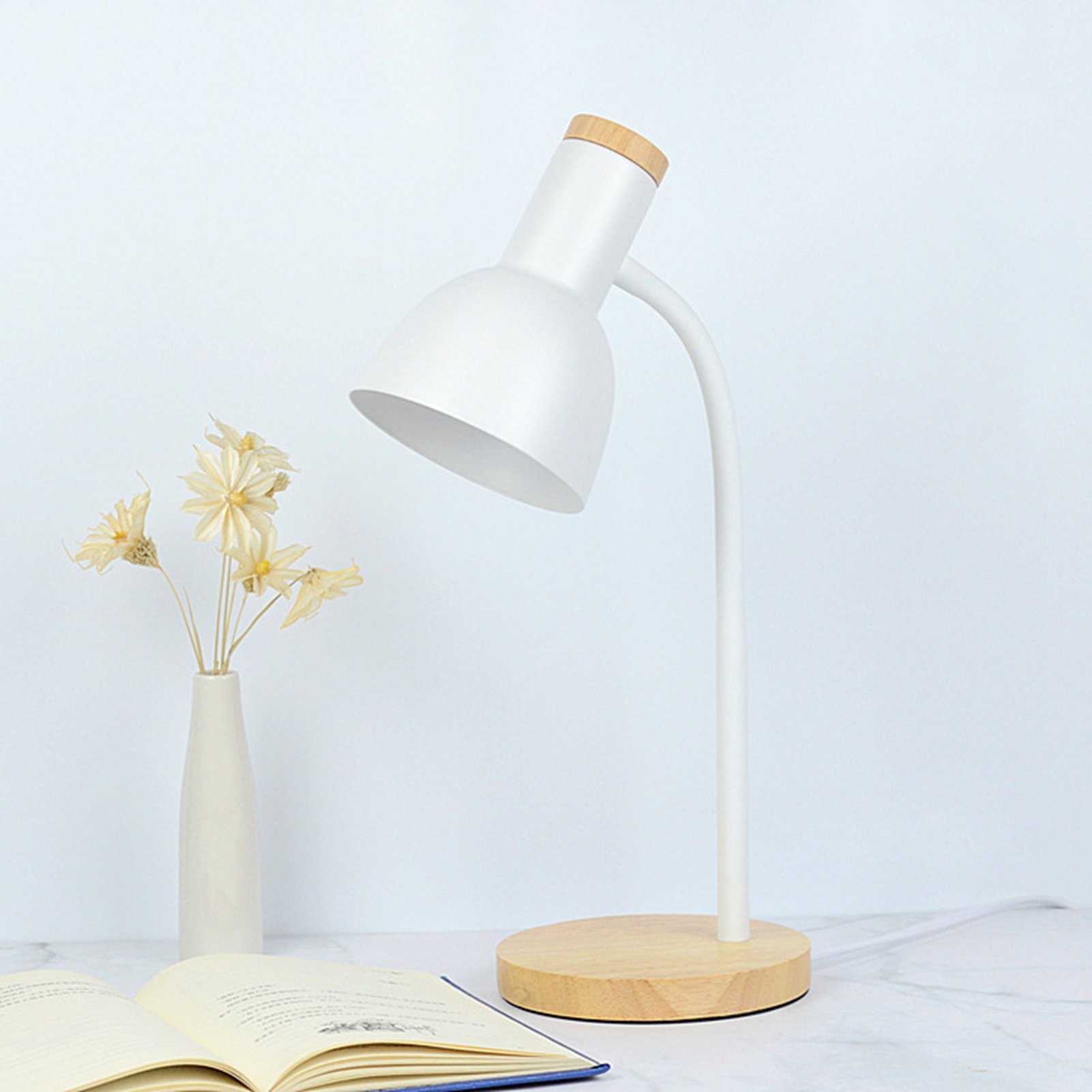 Kreative Led-schreibtischlampe Im Nordischen Stil Für Studenten, Studentenwohnheime, Zum Lesen, Moderne Nachttischlampe, Zum Einstecken, 5w Warmweiße Led-glühbirne Im Ins-stil.