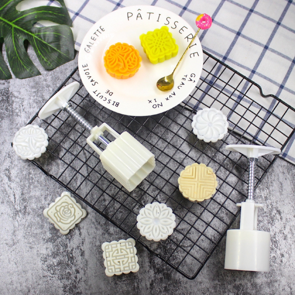 Handgepresste Mondkuchenform (4er-set) Mit 12 Verschiedenen Designs Für Das Mittherbstfest, Ideal Zum Selbermachen Von Mondkuchen.