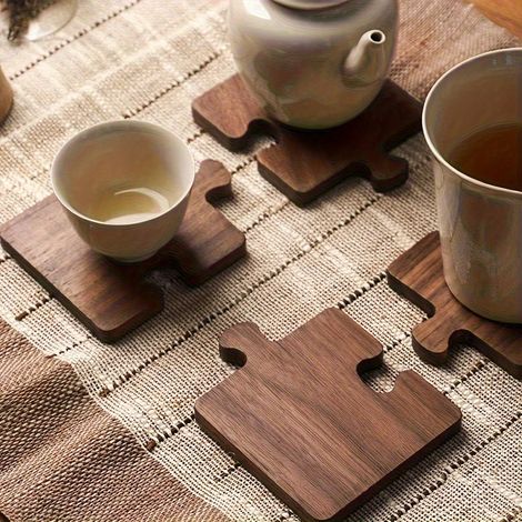 Set Mit 4 Retro-untersetzern Aus Holz: Isolierende Untersetzer Für Tassen, Hitzebeständige Tischsets, Perfekt Für Büro, Bar, Heimdekoration, Unverzichtbar Für Festliche Anlässe