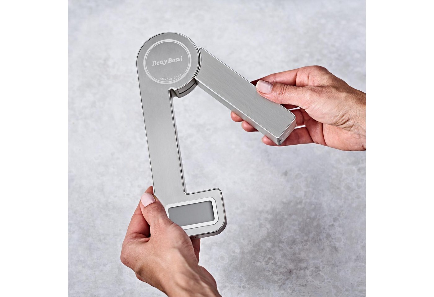 Betty Bossi Küchenwaage Dynamo-Prinzip Kompakte Digitalwaage bis 5 kg Zuwiegefunktion, (1-tlg), kinetische Energie, 1g- Schritte