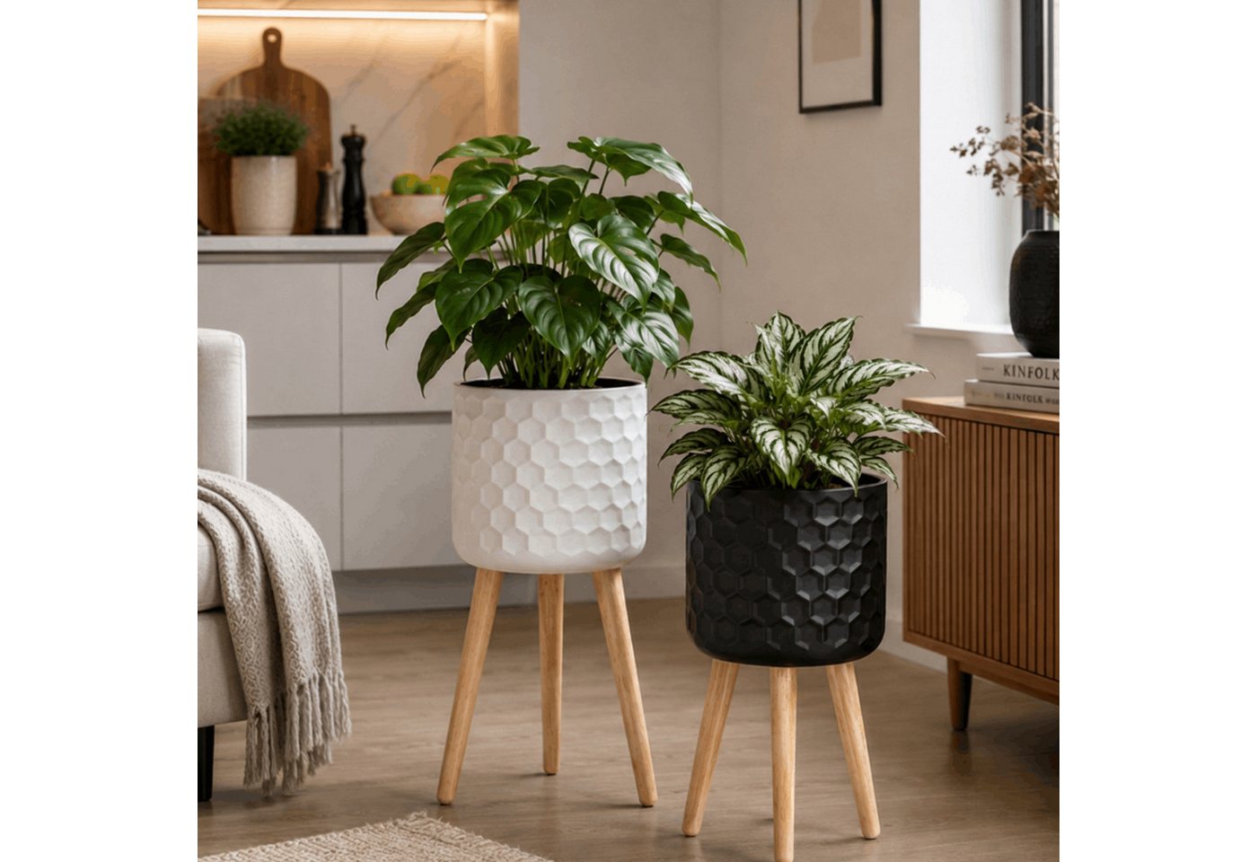 matches21 HOME & HOBBY Blumentopf Blumentöpfe 2er Set Beige Ø 24,5 x 60 cm & 28 x 67,5 cm mit Füßen (2 St), Übertöpfe aus Metall mit Holz Beinen Bild 5
