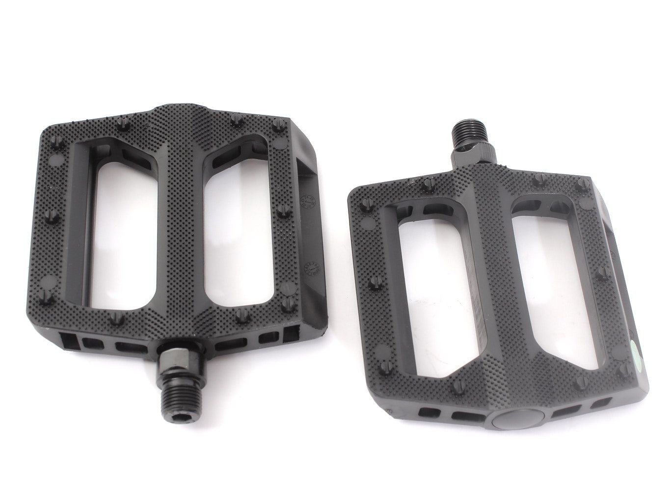 KHEbikes Fahrradpedale KHE PRISM BMX Pedale 9/16" PVC schwarz leicht 308 g (Passend für 3-teilige Kurbeln) Bild 2