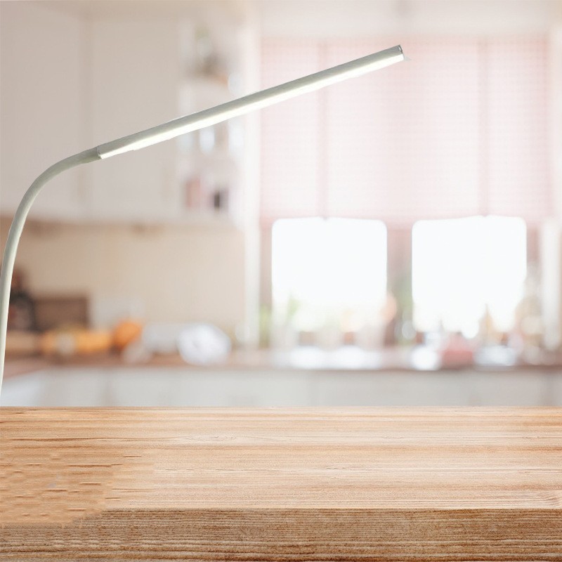 Verstellbare Klemm-schreibtischlampe – Sanftes Led-licht Für Studium, Schlafzimmer Oder Wohnheim, 3 Farbtemperaturen (warm/kalt/neutral), Dimmbar, Usb-stromversorgung, Flaches Design Ideal Für Nachtti