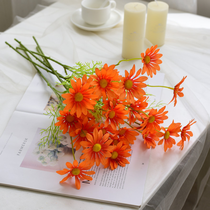 5 Stück Künstliche Orange Gänseblümchen – Plastik- Und Seidenblumen Im Niederländischen Kamillenstil, Ideal Für Innendekoration, Tischdekoration Oder Blumenarrangements
