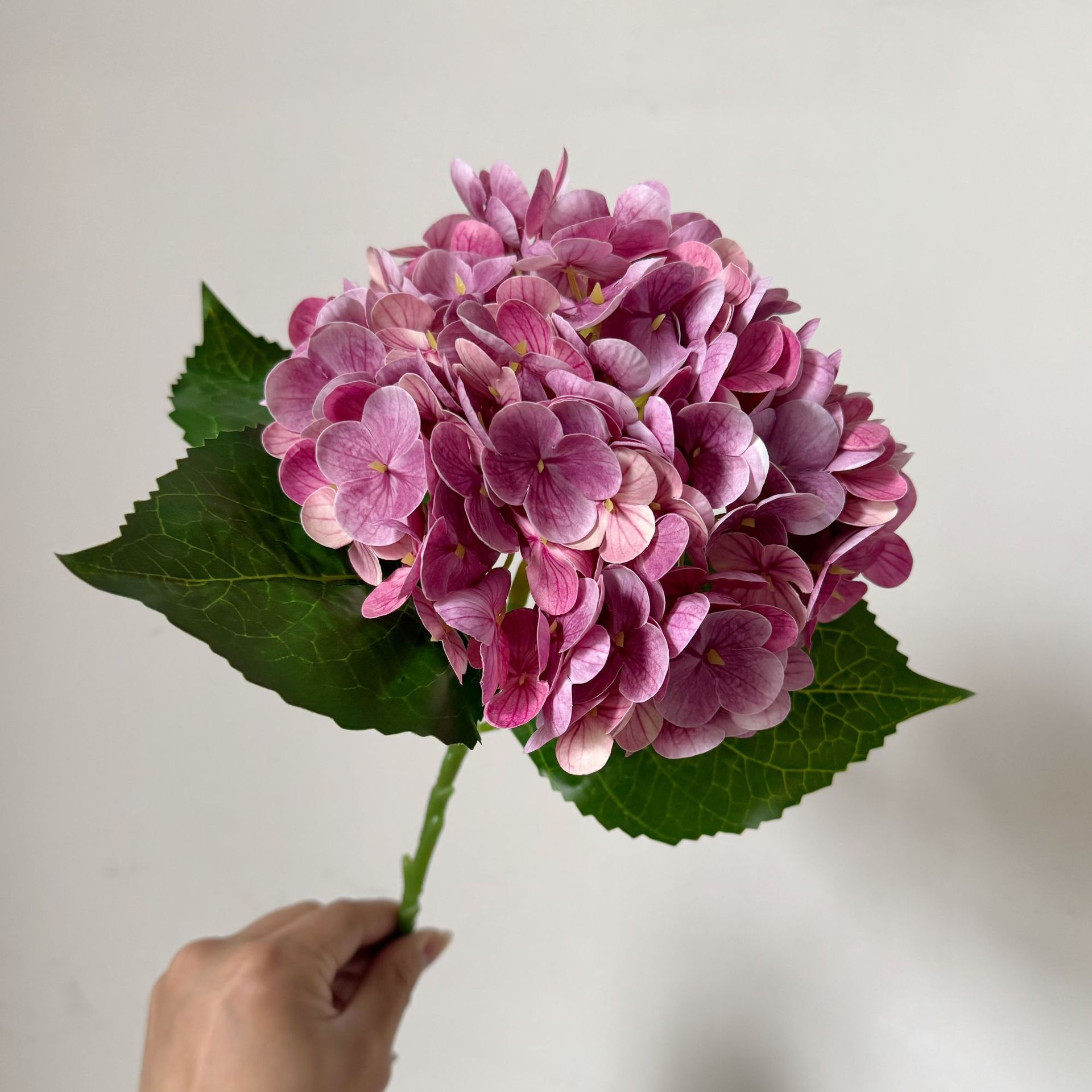 3 Realistische 3d-blumenkugeln Aus Kunststoffsand – Künstliche Dekorationen Für Hotels, Hochzeitssäle Und Professionelle Events – Pflegeleichte Synthetikblumen, Elegantes Kugeldesign