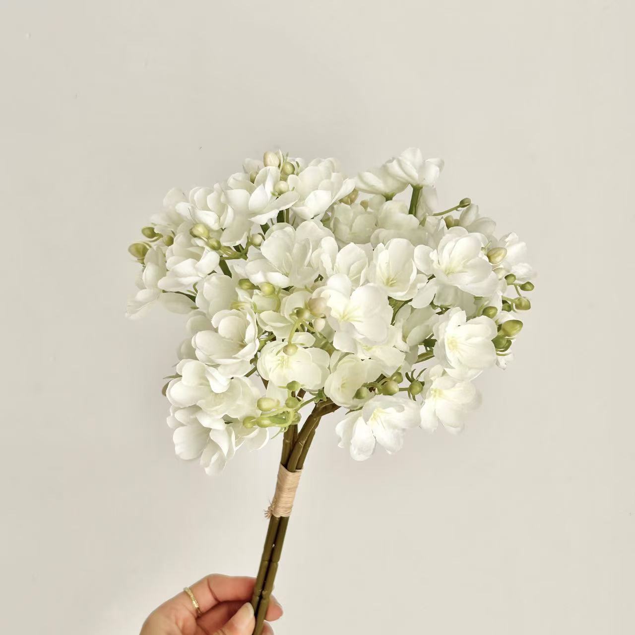Künstlicher Jasminstrauß – Realistische Nachbildung Von Jasminblüten, 4 Zweige, Ideal Für Innendekoration, Fotoshootings Und Als Brautstrauß