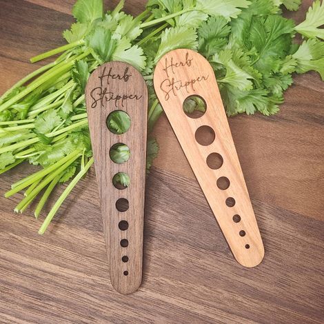 Kräuterschäler Aus Holz – Schäler Für Kräuter Und Gemüse – Rustikales Design, Langlebig Und Sicher In Der Anwendung – 2-teilig