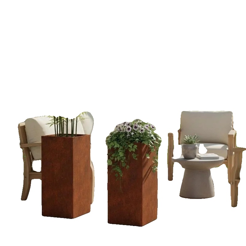 Dreieckiger Pflanzer, Erhöhtes Design, Metallkonstruktion, Braun