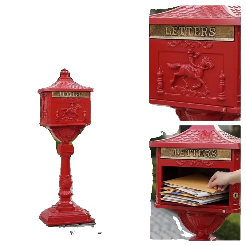 Briefkasten, Robuste Metallkonstruktion, Wetterbeständiges Design, Rot