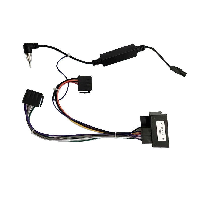 Auto-audio-adapter, Pvc-material, 1,5 Meter Länge, Mehrfachstecker, Für Kompakte Stadtautos Und Subkompakte Fahrzeuge, Unterstützt