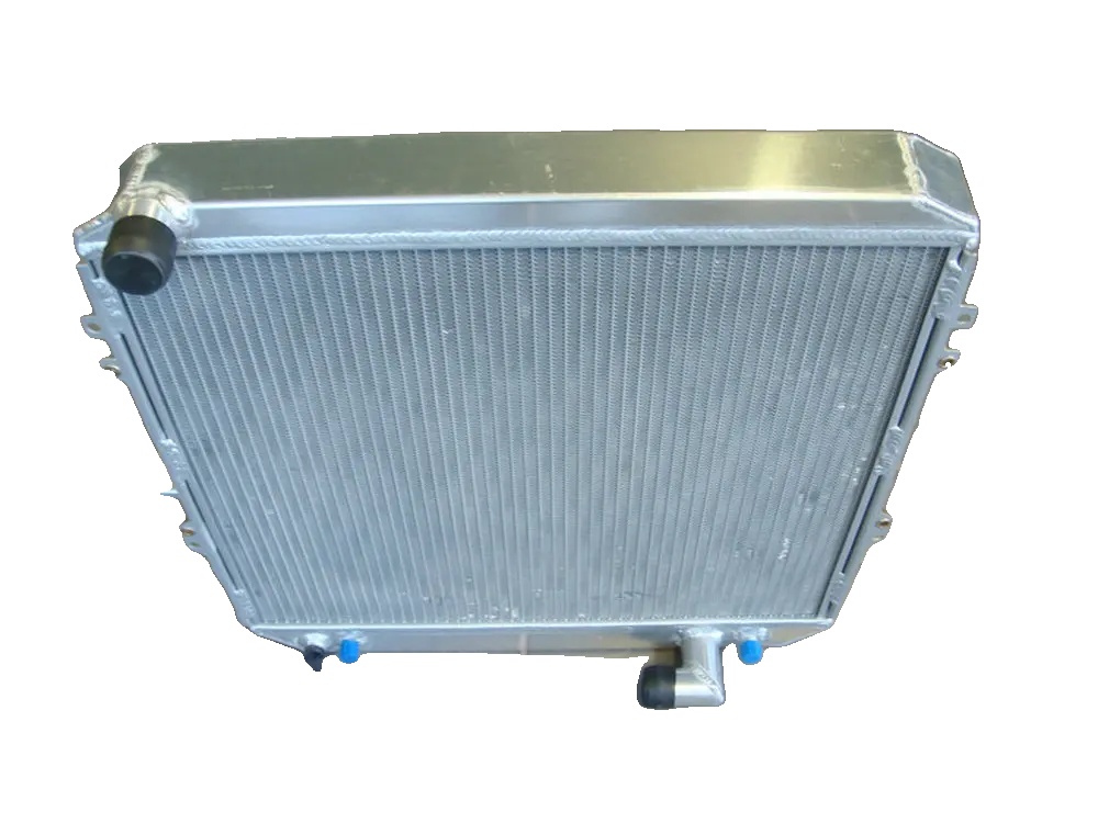 Aluminiumkühler, Kernmaß 528mm X 427mm, Gesamtmaß 570mm X 540mm, 2-reihen-design, Kompatibel Mit Toyota Pickup Truck Hilux 2.4/2.0 Ln130, Integrierter
