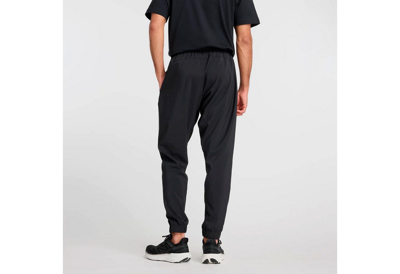New Balance Trainingshose Essentials Woven