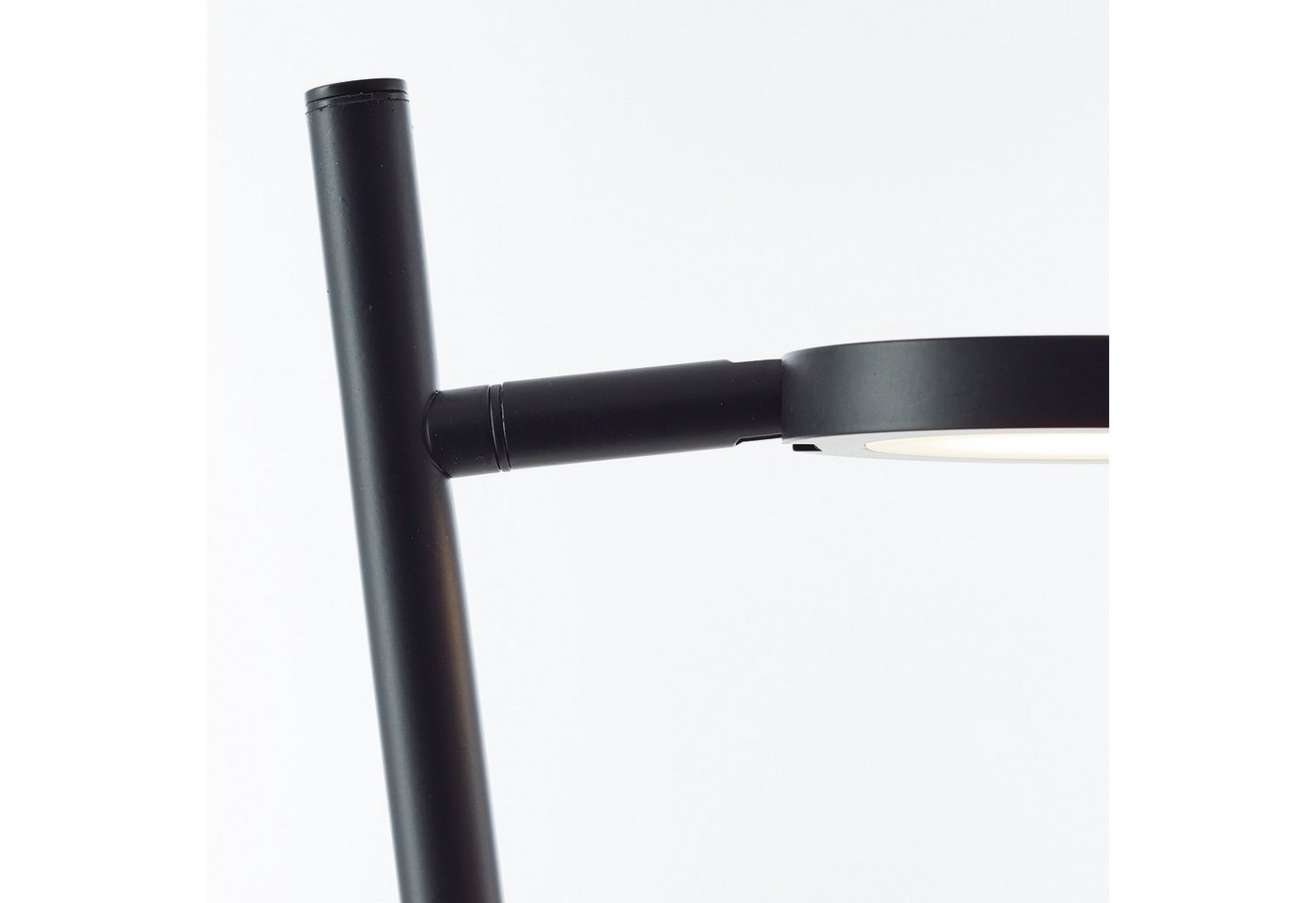 Brilliant LED Stehlampe Pesso, Dimmfunktion, LED fest integriert, Warmweiß, 135 x 25 x 20 cm, 600 lm, 3000 K, 3-Stufen dimmbar, schwenkbar, Metall Bild 5