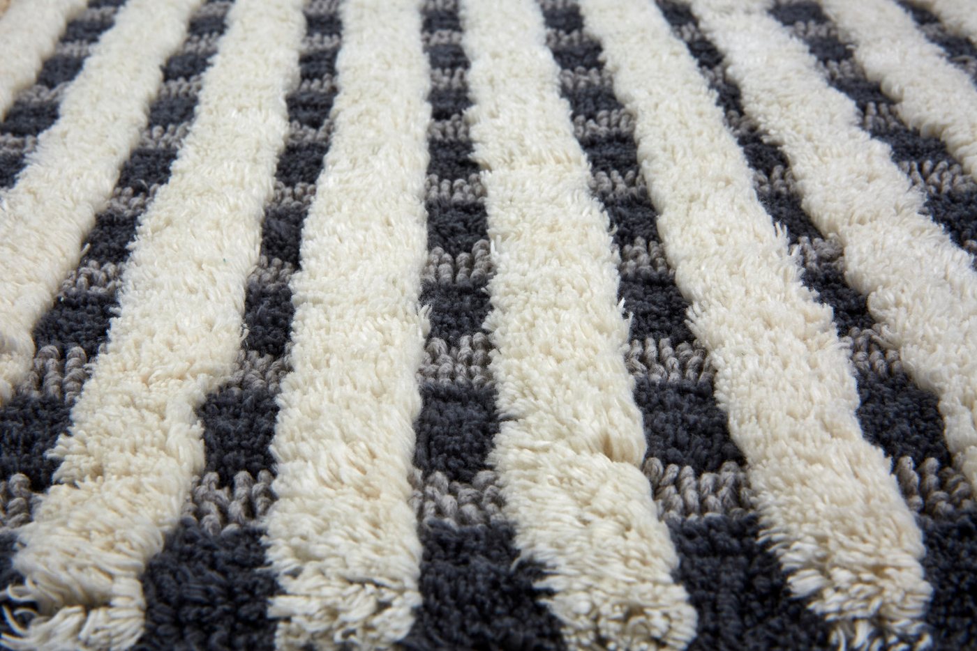 SCHÖNER WOHNEN-Kollektion Badematte »Bahamas Gitter«, Höhe 20 mm, rutschhemmend beschichtet, fußbodenheizungsgeeignet, Baumwolle, rechteckig, waschbar, Baumwolle, Badvorleger mit Fransen, Badteppich Bild 3