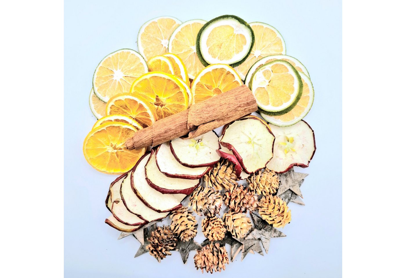 meytrade Bastelnaturmaterial Winter Bastelset Zapfen, Orange, Limette, Apfel, Zimtstange, Stern, (51-tlg), Kreativset aus Naturmaterialien Bild 2