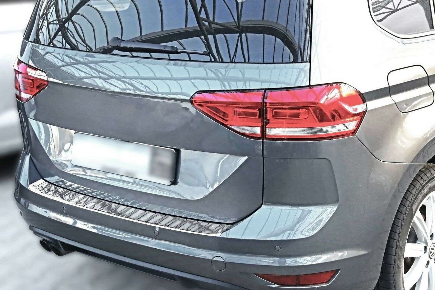 RECAMBO Ladekantenschutz für VW TOURAN II 5T ab 2015- Stoßstangenschutz, V2A rostfrei, Exklusive Optik, praktischer Schutz & perfekte Passform
