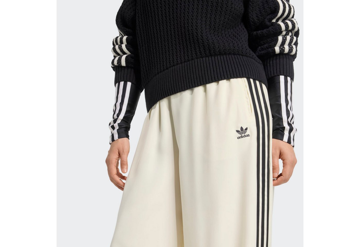 adidas Originals Sporthose SATIN TP WL normal-weite Passform, sportlicher Stil, aus Polyester und Elasthan Bild 3