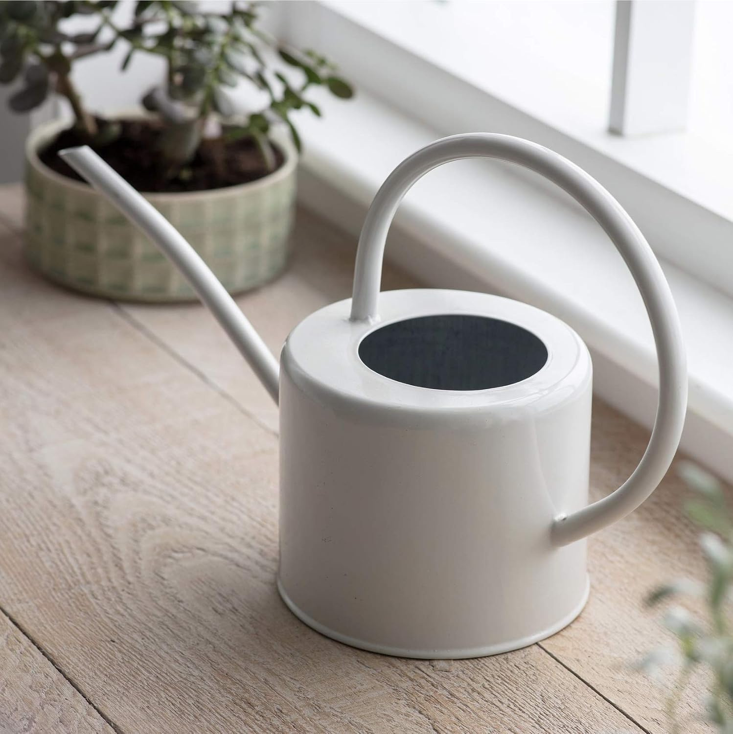 ® 1,9-liter-gießkanne Aus Verzinktem Stahl Für Zimmerpflanzen, Modernes Metalldesign Mit Schmalem Ausguss Und Hohem Griff (kreide)