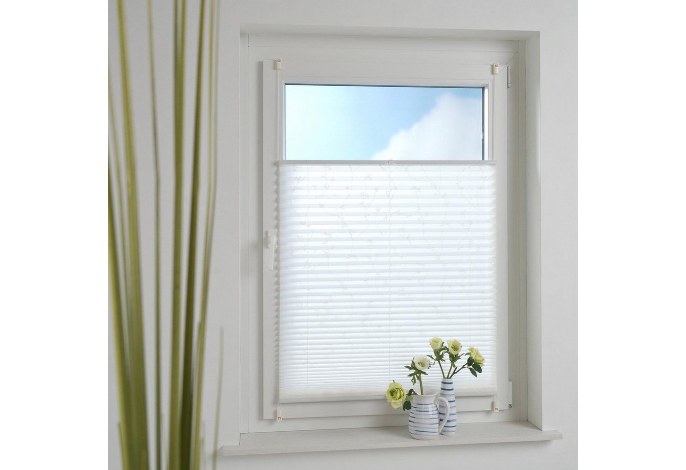 Liedeco Plissee Klemmfix-Plissee Ranke grau, Crunsh-Optik, ohne Bohren, Lichtschutz, Lichtschutz, ohne Bohren, verspannt, Klemmfix, Klemmfix-Plisse mit floralem Druck Bild 4