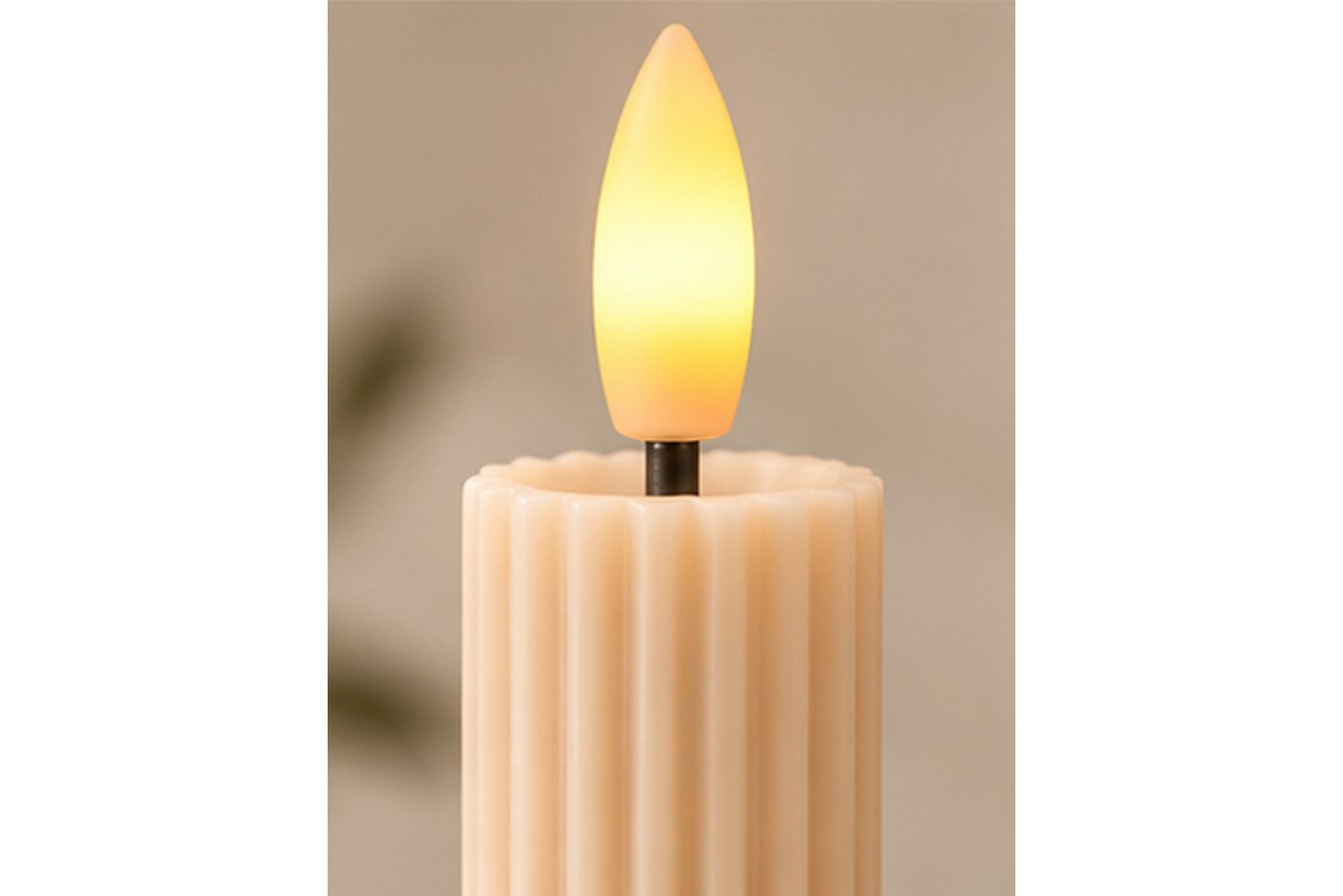 dasmöbelwerk LED-Kerze LED-Stabkerzen 2er Set Ø2,2x15,5 cm Dinnerkerze Riffel Timer Beige, Leuchtmittel nicht enthalten Bild 2