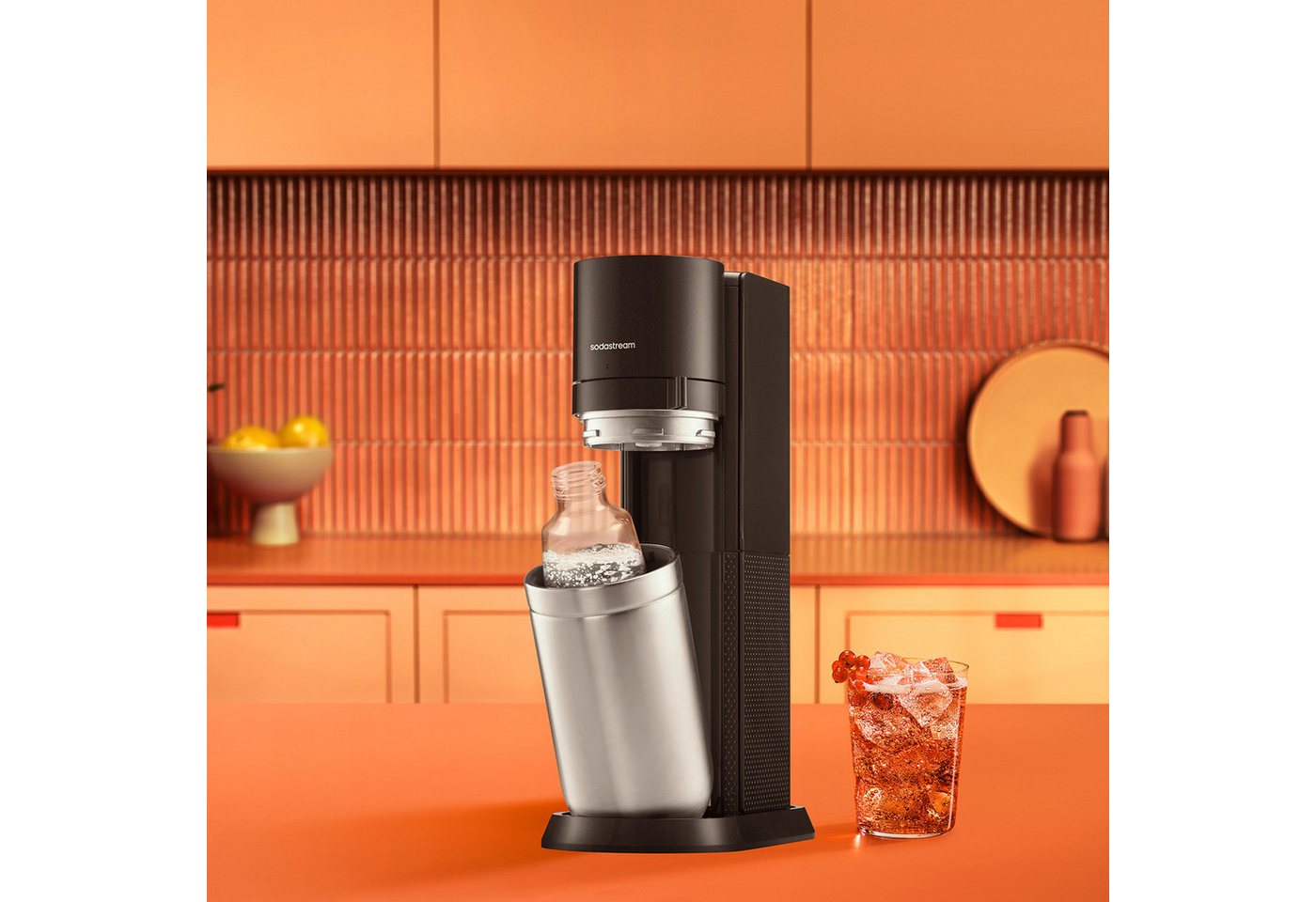 SodaStream Wassersprudler DUO Wassersprudler titan, Vorteilspack XL, (Set, 6-tlg), Glas- und Kunststoffflaschen nutzbar, DUO-Paket mit 4 Flaschen Bild 5