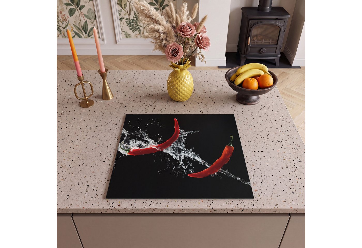 MuchoWow Herd-Abdeckplatte Chilischote - Stilleben - Wasser - Schwarz - Rot, Vinyl, (1 tlg), Cerankochfeld Abdeckung, Herd Abdeckplatten Vinyl, 58.3x51.3 cm