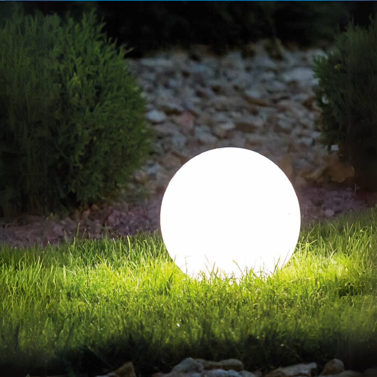 Beper P207ilo225 Rgb-led-gartenkugel, Weißes Und Mehrfarbiges Licht Mit Dämmerungssensor, Ip44 Wasserdicht, Solaraufladbar Mit Erdspieß, Durchmesser 25 Cm