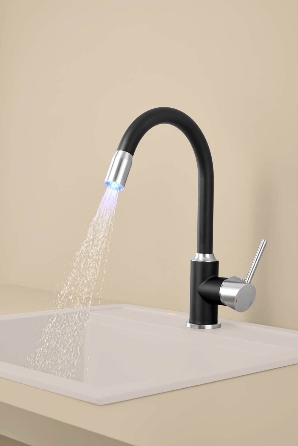 LIVARNO® LED-Spültischarmatur (Schwarz) Bild 3