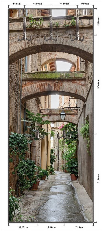 Wallario Garderobenpaneel Grüne italienische Gasse - mit alten Bögen (1-teilig, inkl. Haken und Befestigung), 50x125cmHolz Bild 3