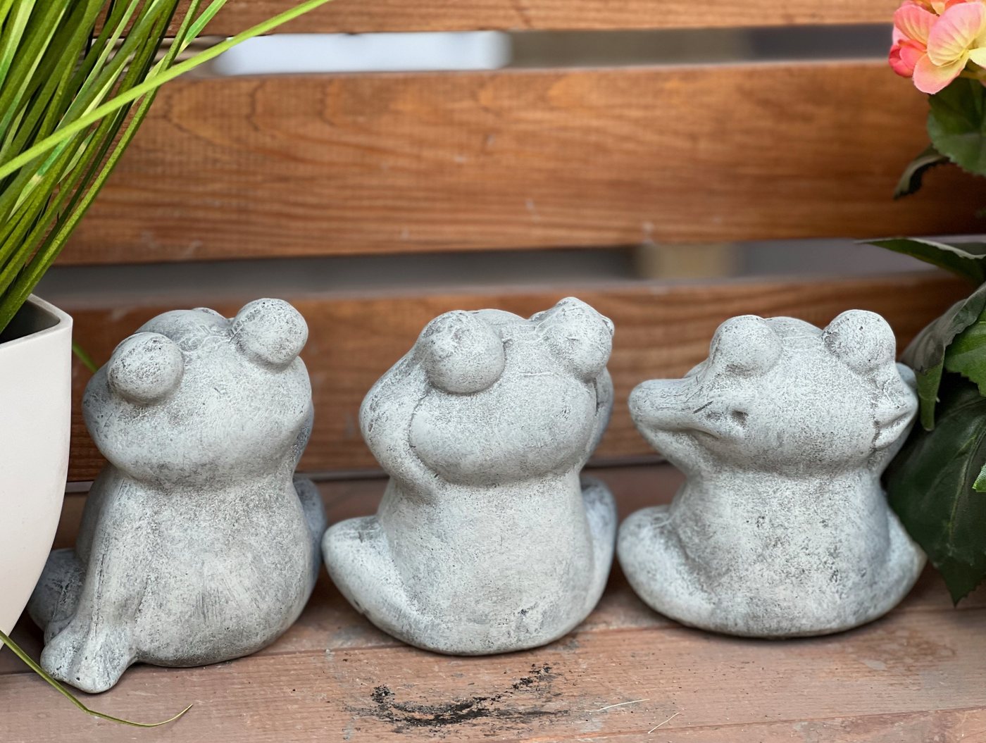 Stone and Style Gartenfigur Frostfeste Steinfiguren 3er-Set Frösche Weisheit