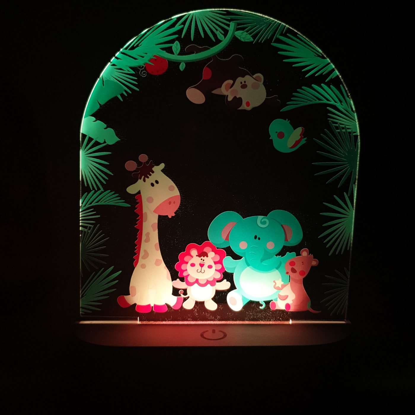 Little Lorien Nachtlicht Tiere Nachtlicht für Kinder – Farbwechsel, Holz-Basis & Fernbedienung Bild 2