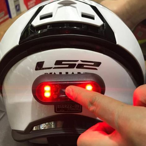 Wiederaufladbares Led-fahrradrücklicht Per Usb, Ideal Für Helm Oder Rucksack.