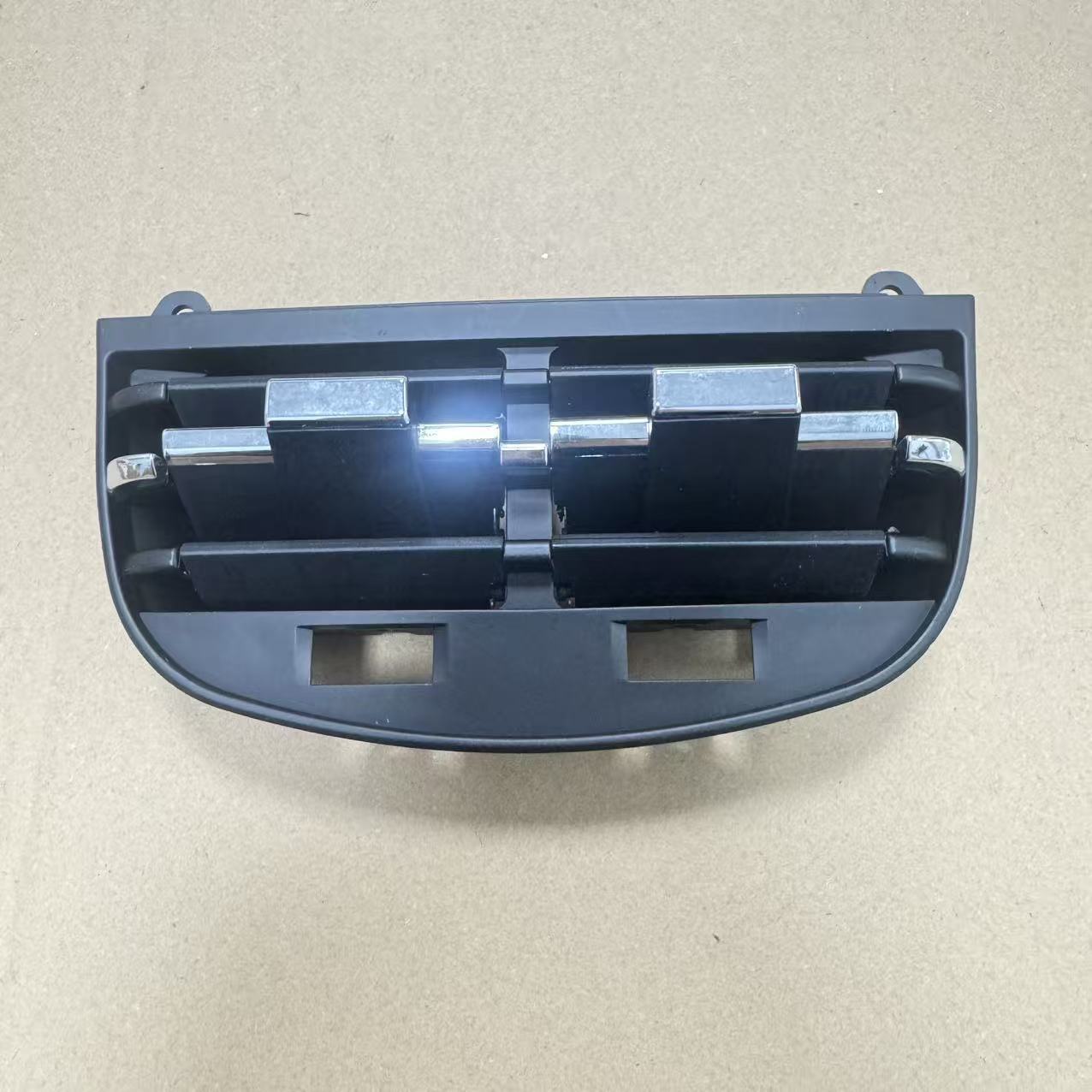 Kompatibel Mit Dem Hinteren Lüftungsgitter Der Klimaanlage Des Maserati Quattroporte 670011357-c