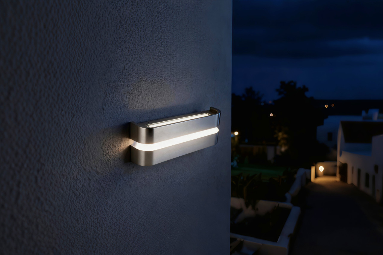 LED-Außenleuchte Java III 11x35 cm silber neutralweiß
