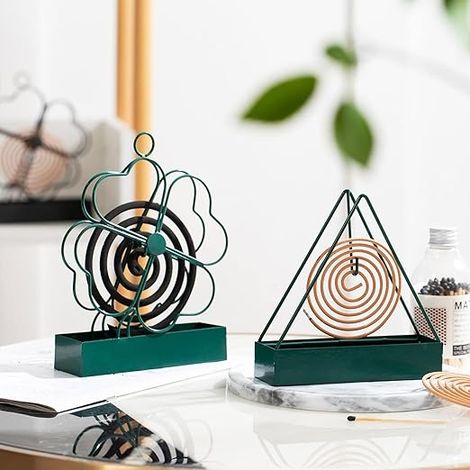 Set Aus 2 Kreativen Spiralhaltern, Vierblättriges Kleeblatt Und Dreieck, Hängende Mückenschutzmittel Aus Metall Für Die Moschee