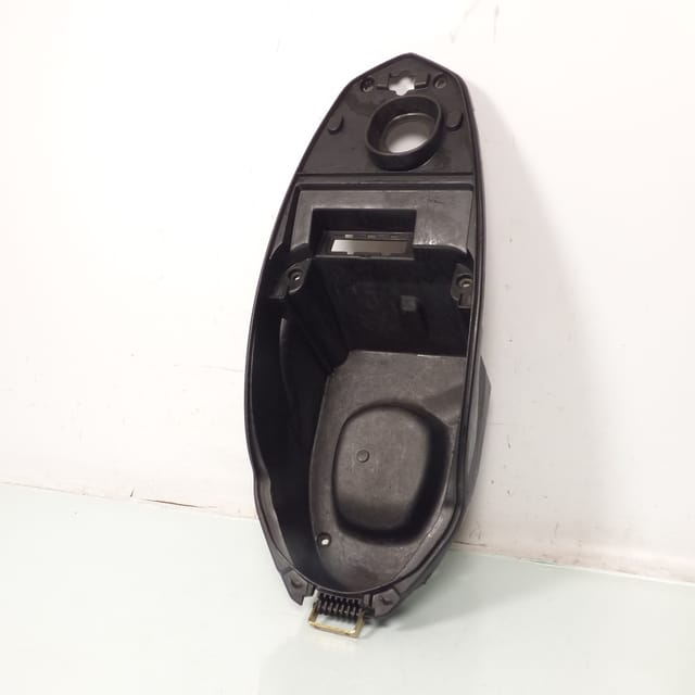 [gebraucht] Staufach Original Für Roller Peugeot 50 Kisbee Rs 4t 2011 Bis