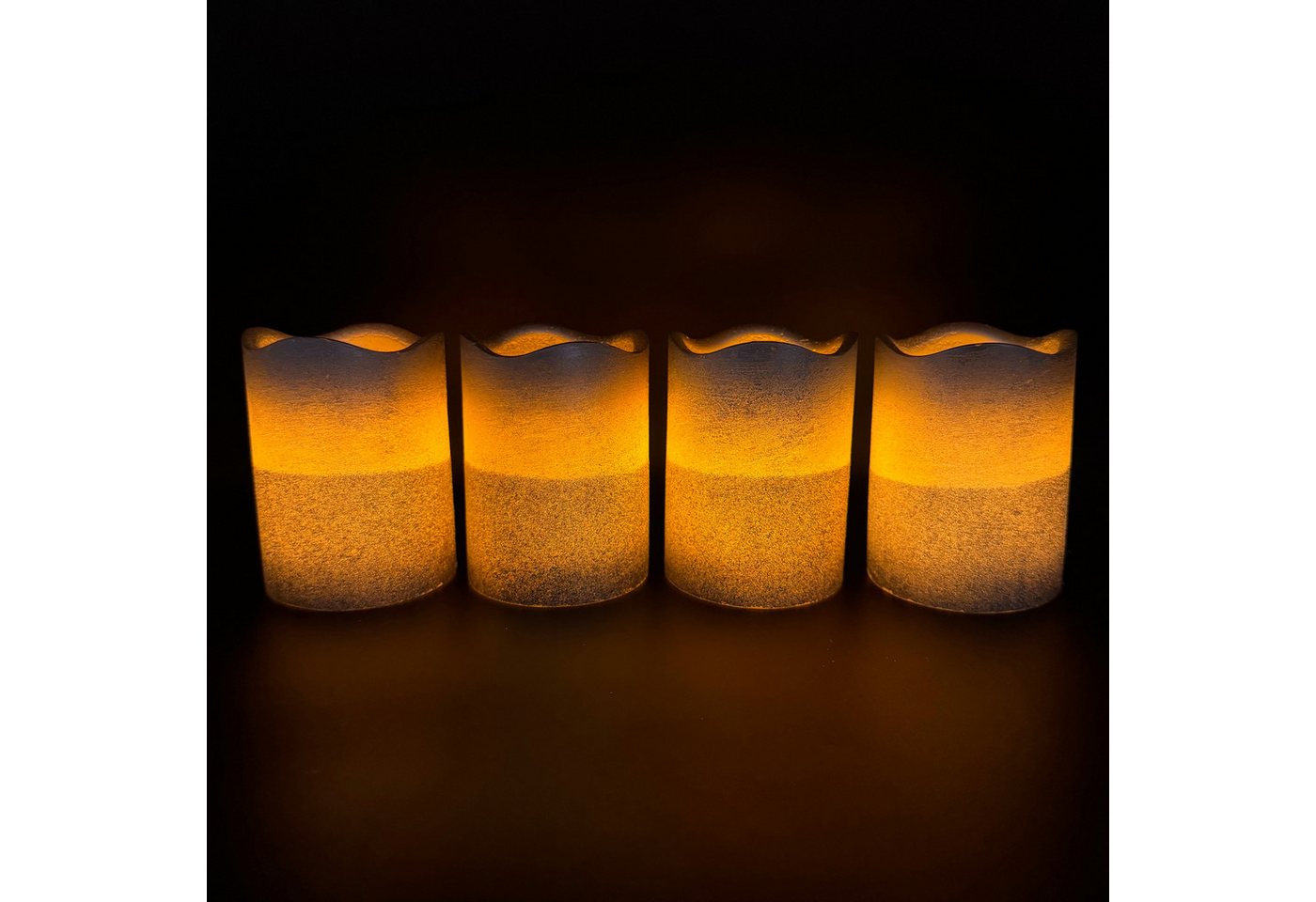 Online-Fuchs LED-Kerze 4 LED-Kerzen aus Echtwachs im Set mit Metallic Glitzer und Timer, KEINE Flamme, leuchtet aus dem Inneren, warmweißer Flackereffekt, praktische 6-Stunden Timerfunktion integriert Bild 4