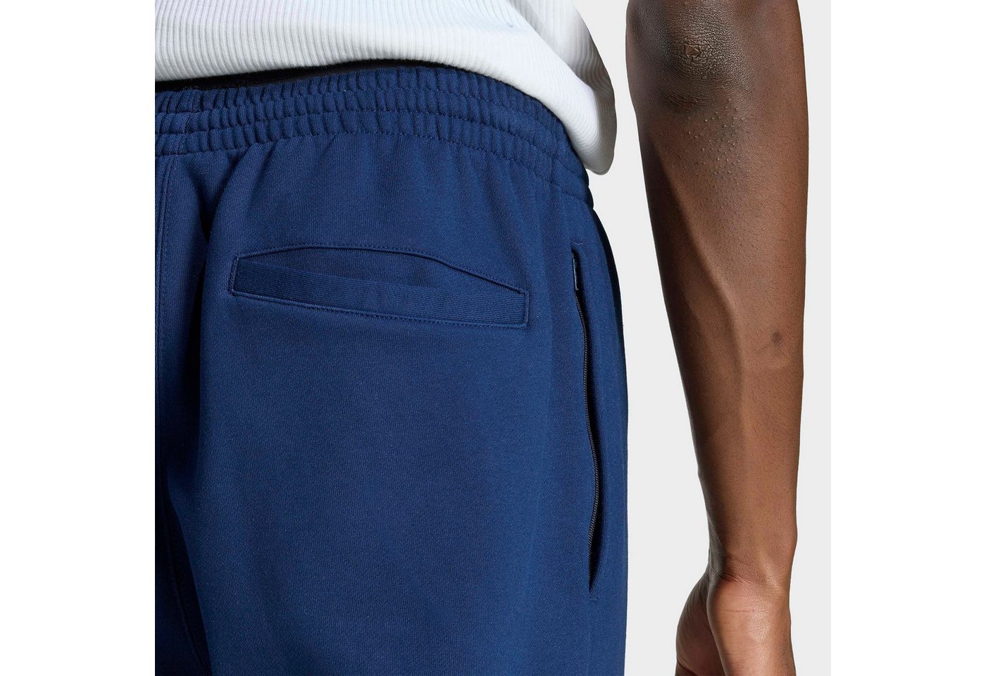 adidas Originals Sporthose ESS OPEN PT sportlicher Stil, normal-weite Passform, ohne Verschluss